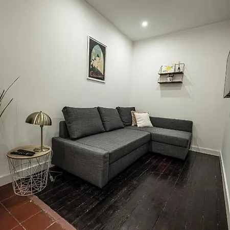 Apartment Mon